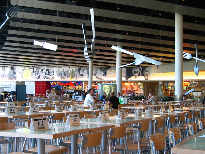 IMG_8176.JPG
Cat Walk Foodcourt