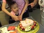 (11個月28日) 第一次切蛋榚